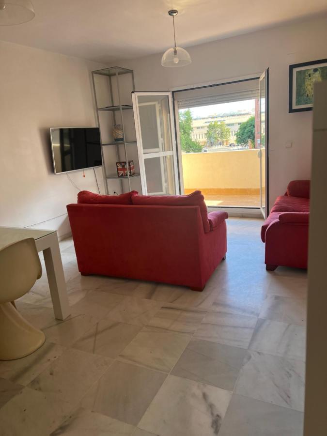 Piso De 3 Dormitorios Con Garaje Jerez de la Frontera Esterno foto