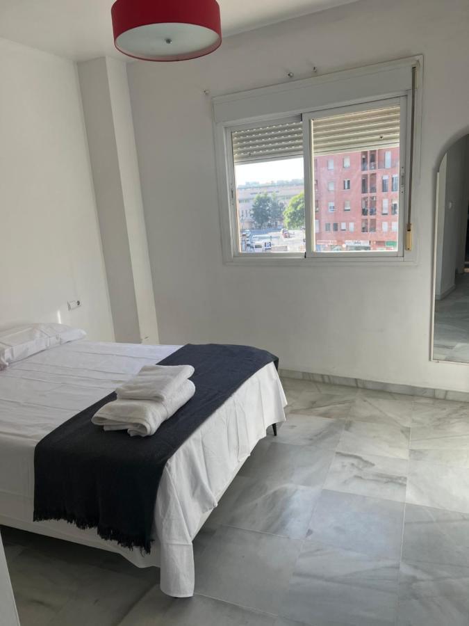 Piso De 3 Dormitorios Con Garaje Jerez de la Frontera Esterno foto