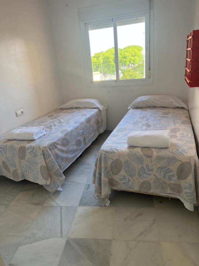 Piso De 3 Dormitorios Con Garaje Jerez de la Frontera Esterno foto